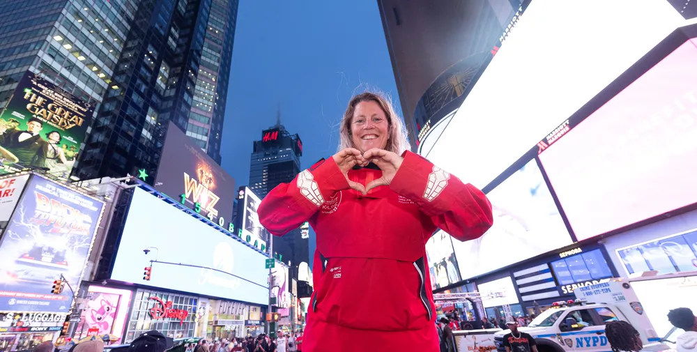 Sam Davies (Initiatives Coeur) à Time Square. 