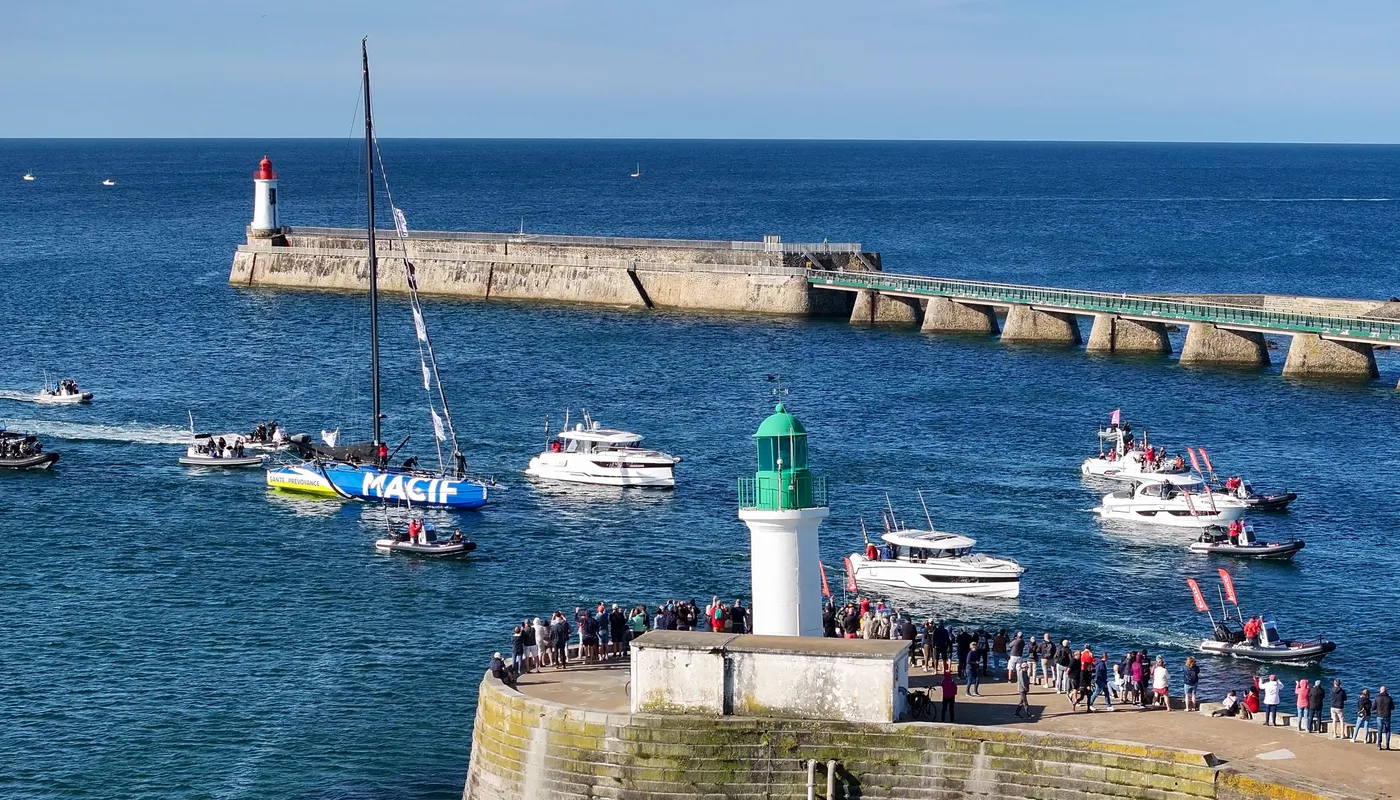 L'IMOCA MACIF Santé Prévoyance entre dans le mythique chenal 